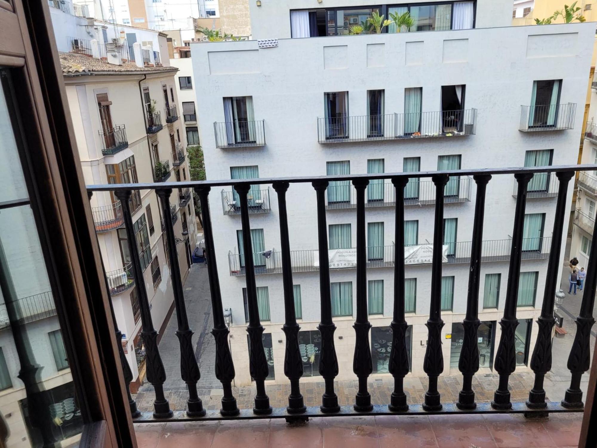 Living Valencia Apartments - Merced Kültér fotó