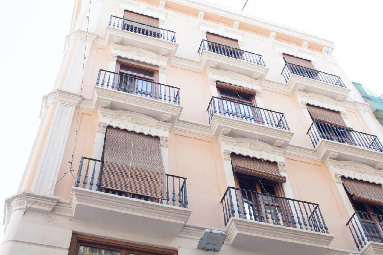 Living Valencia Apartments - Merced Kültér fotó